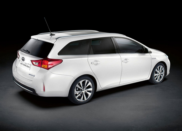  Toyota Auris Touring Sports